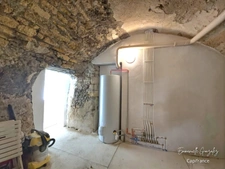 Maison de caractère entièrement rénovée 200m² avec 5 chambres ROUJAN (34)