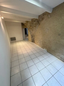 Maison de village avec cour à SAINT THIBERY (34)