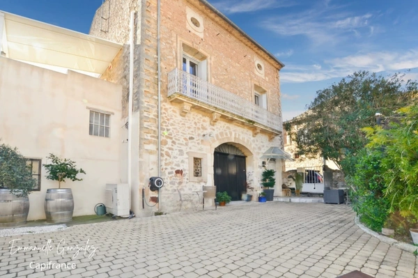 Maison bourgeoise de caractère avec duplex indépendant ASPIRAN (34)