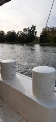 Our favorite: Fully equipped houseboat – Your future haven on the water