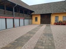 Belle propriete en viager occupé 4 pièces  nombreuse dépendances , grand terrain VALFF (67)