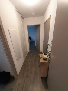 Dans belle résidence appartement 2 pièces