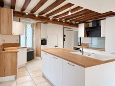 Maison de charme à Presles – 3 chambres, décoration industrielle, terrasse et jardin