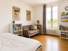 Maison de caractère 7 pièces sur 3 niveaux avec véranda, deux terrasses et terrain de 640 m²