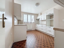 Beaumont-sur-oise  – Maison individuelle 4 pièces 85 m² hab / 95 m² utiles avec 7 places de Parking