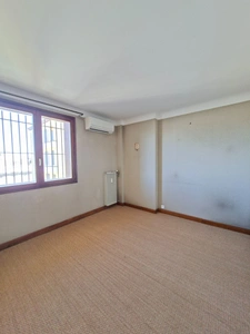 Appartement à vendre 3 pièces AVIGNON (84)