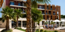 Appartement à vendre 2 pièces JUVIGNAC (34)-1 Chambre-2 Terrasses-Parking-Rez de jardin-Résidence Seniors