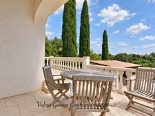 Villa à vendre 5 pièces-JUVIGNAC (34)-Vue sur le Golf-197 m²utiles–3,4 chambres-sous-sol 182m2-garage double-Piscine 