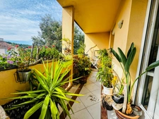 Appartement 4 pièces – Dernier étage, lumineux et au calme