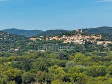Appartement avec jardin privatif à vendre 3 pièces COGOLIN (83)