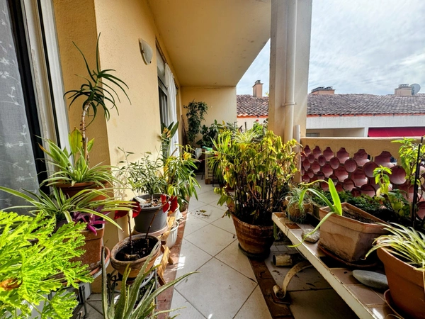 Appartement 4 pièces – Dernier étage, lumineux et au calme