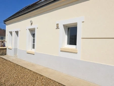 MAISON DE BOURG ENTIERREMENT RENOVEE 