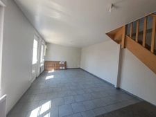 MAISON DE BOURG ENTIERREMENT RENOVEE 