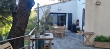 Main house with 5 rooms, 205 m2 on a plot of 2,039 m2 with swimming pool and an annex of 49 m2, Eoures 13400