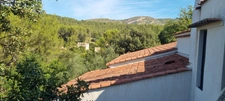 Main house with 5 rooms, 205 m2 on a plot of 2,039 m2 with swimming pool and an annex of 49 m2, Eoures 13400