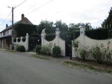 Propriete à vendre composé d'une maison de maître de 8 pièces à FRANCASTEL (60)