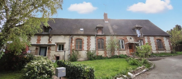 Un véritable havre de paix aux portes du Vexin – Corps de ferme avec fort potentiel 🌿  Maison 9 pièces – 6 chambres – 230 m²