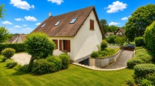 Coup de cœur assuré ! Élégante maison familiale de 122,5 m² sur un magnifique terrain arboré de 1 146 m² – Rainvillers
