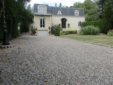 Propriete à vendre composé d'une maison de maître de 8 pièces à FRANCASTEL (60)