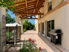 MAISON T6 240 M2