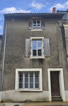 Maison ancienne 6 pièces PARTHENAY (79)