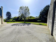 Propriété 6 pièces avec grand hangar à LOPERHET (29)
