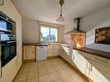 LANDERNEAU, MAISON FAMILIALE HORS LOTISSEMENT, 5 CHAMBRES, REZ DE JARDIN, GRANDE TERRASSE