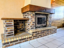 Maison familiale aux beaux volumes avec dépendance atelier/double garage à PLOUDANIEL (29)