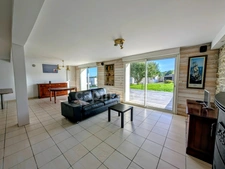 LANDERNEAU, MAISON FAMILIALE HORS LOTISSEMENT, 5 CHAMBRES, REZ DE JARDIN, GRANDE TERRASSE