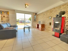 LANDERNEAU, MAISON FAMILIALE HORS LOTISSEMENT, 5 CHAMBRES, REZ DE JARDIN, GÉOTHERMIE, POELE
