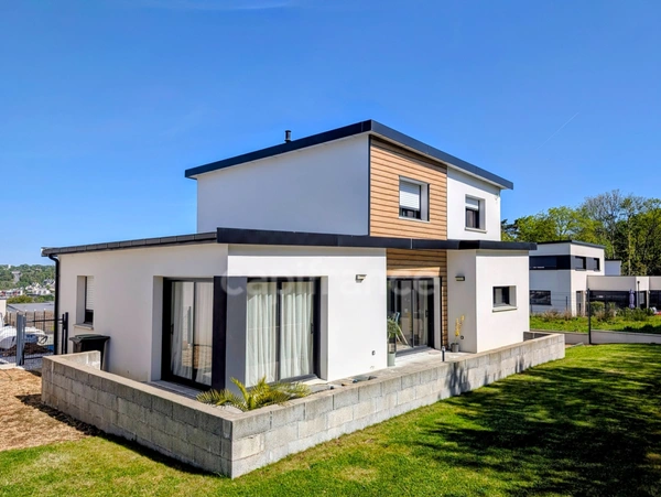Maison contemporaine 5 pièces à vendre LANDERNEAU rive Sud (29)