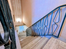 Maison en impasse dans quartier résidentiel, rez de chaussée à aménager, grand garage, à GUIPAVAS (29)