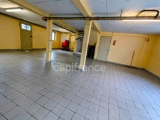 Maison en impasse dans quartier résidentiel, rez de chaussée à aménager, grand garage, à GUIPAVAS (29)