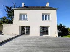 LANDERNEAU, MAISON FAMILIALE HORS LOTISSEMENT, 5 CHAMBRES, REZ DE JARDIN, GRANDE TERRASSE
