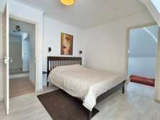 BREST, PLACE DD STRASBOURG, RARE, APT T2, BAIGNOIRE, GARAGE, CAVE, FAIBLES CHARGES, DERNIER ETAGE