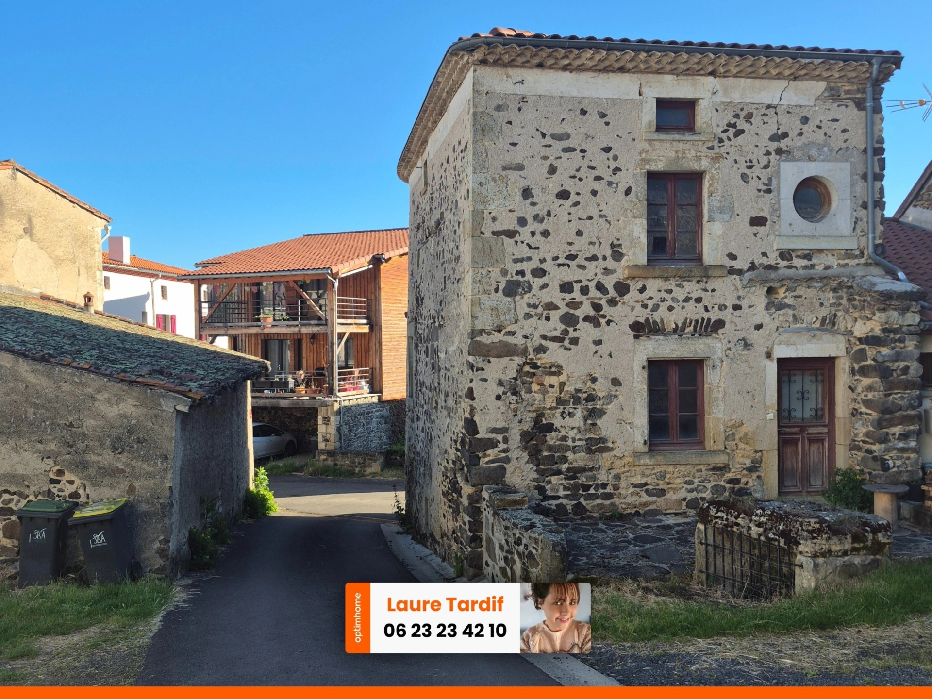 Maison 3 pièces 75 m² · à Saint-Julien-de-Coppel · 75 m² · 79 900 €