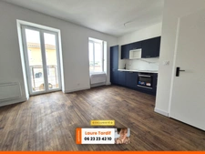 Grand Studio refait à neuf à Ceyrat – 27,83 m² avec cave 