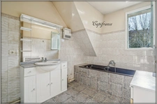 Maison à vendre 7 pièces  sous-sol.  