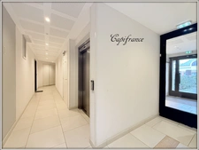 Appartement à vendre 3 pièces   balcon + place de parking sous-sol