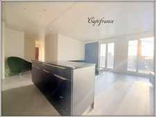 Appartement à vendre 3 pièces   balcon + place de parking sous-sol