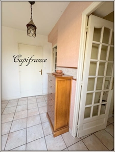 Maison à vendre 6 pièces 100 m² carrez et 120 m² au sol. Grand terrain de 1433 m² !.