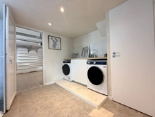 Magnifique maison contemporaine à vendre 7 pièces.