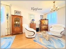 Maison non mitoyenne à vendre 5 pièces + garage 2 VL