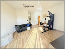 Appartement à vendre 2 pièces de 52 m² avec balcon + parking + cave . hyper centre