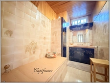 Maison non mitoyenne à vendre 5 pièces + garage 2 VL