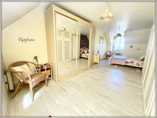 Maison à vendre 5 pièces + 3 places de stationnement 