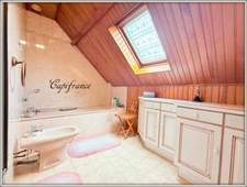 Maison à vendre 5 pièces  95 m²  sous-sol total. 