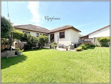 Maison à vendre 5 pièces  sous-sol en partie aménagée.