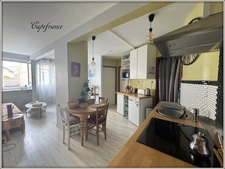 Appartement à vendre 3 pièces. Ascenseur. A coté de la gare RER + 1 place de stationnement