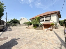 Maison à vendre 5 pièces  sous-sol en partie aménagée.
